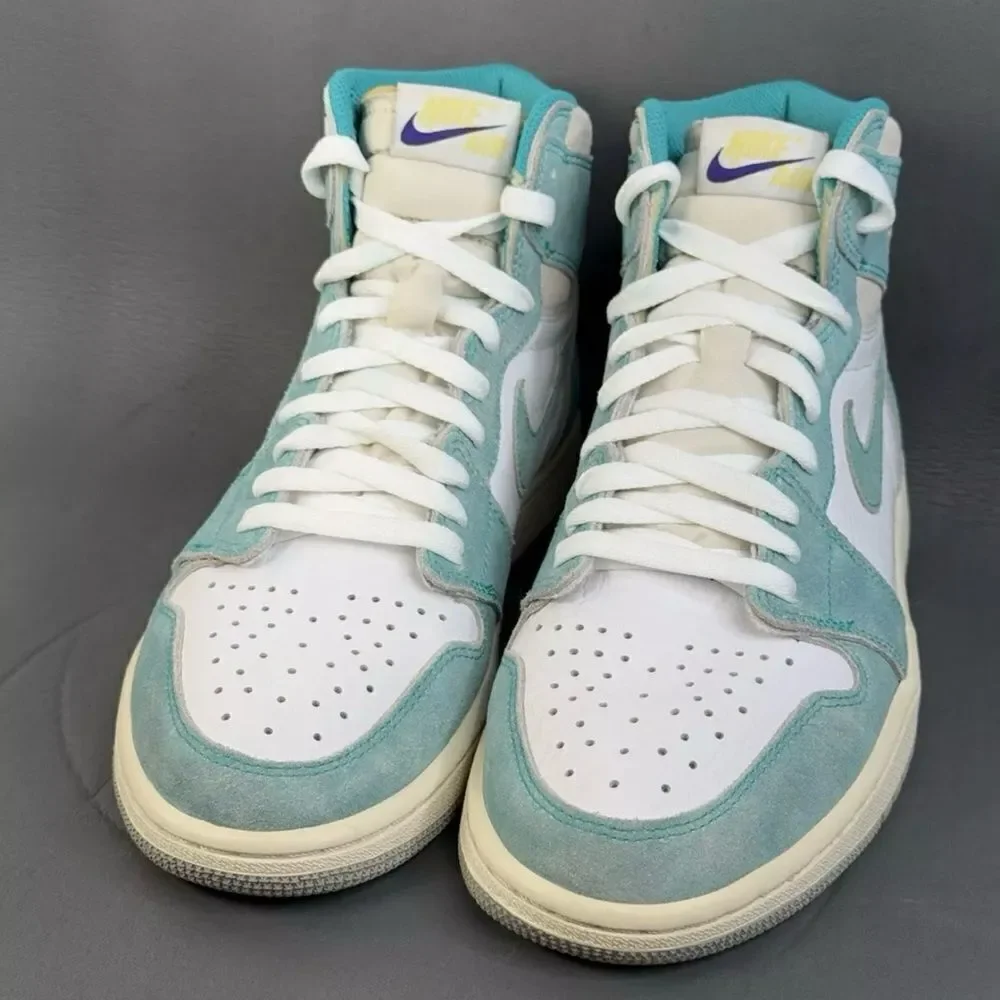 Jordan 1 Retro High Turbo Green Sneaker shoes men’s size 8.5